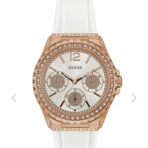 Gorgeous!! Guess watch 🥰